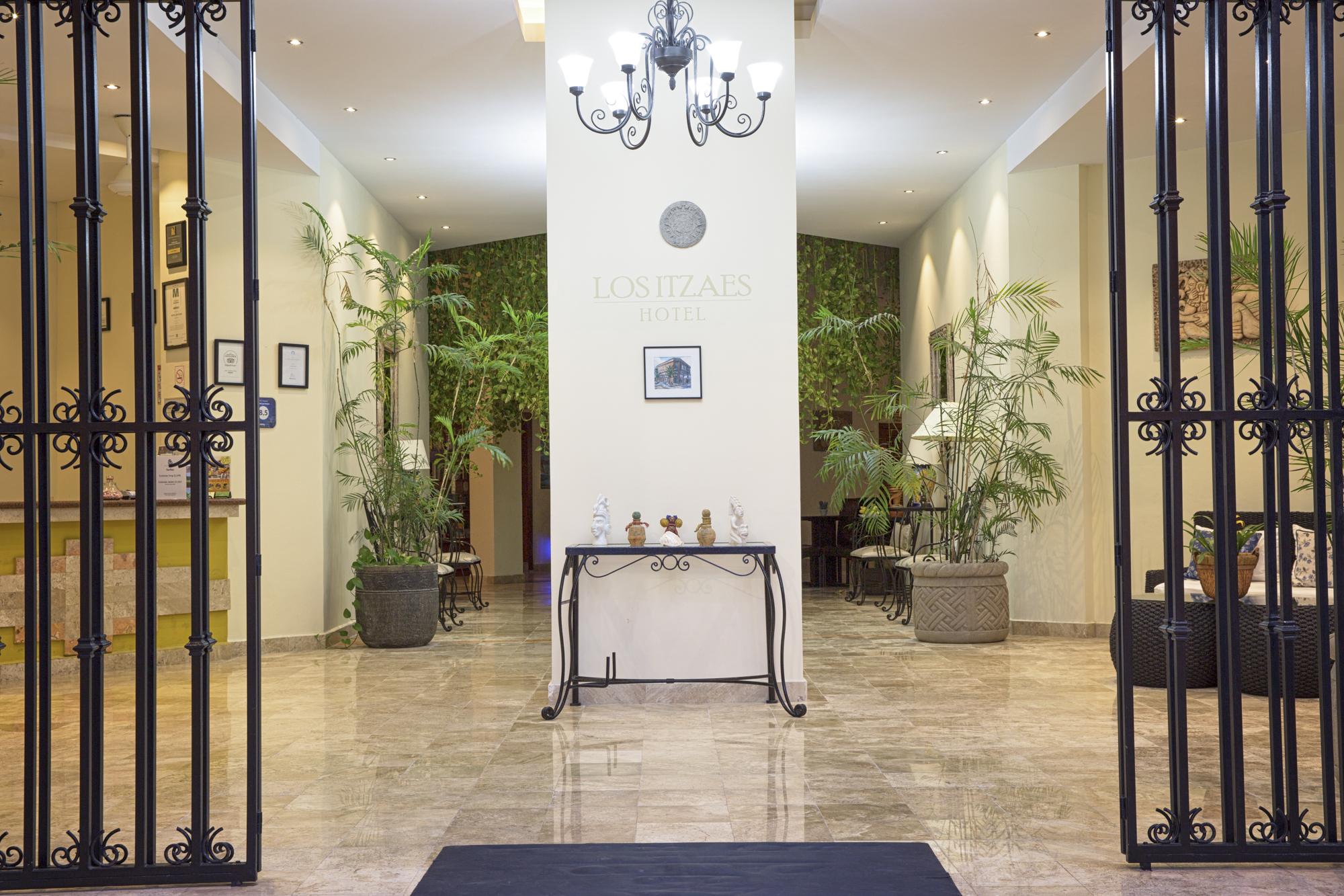 Hotel Los Itzaes By 5Th Av 신데 델 카르멘 외부 사진